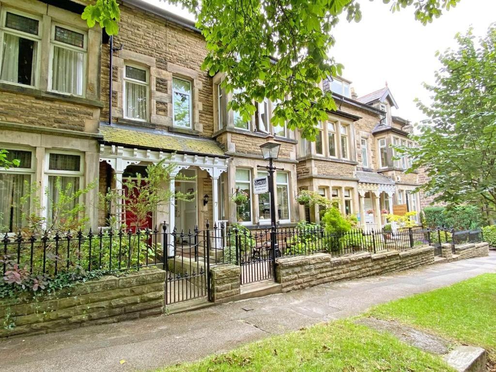 Sherwood House Hotel Harrogate Exterior foto